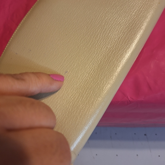 Vintage Baronet Cream Kisslock Wallet - Picture 7 of 10